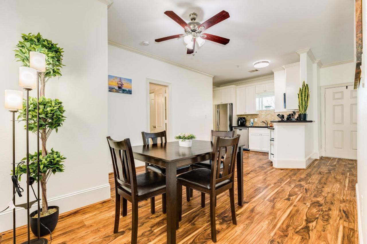 Hidden Retreat, Unit B Apartment Galveston Exterior photo